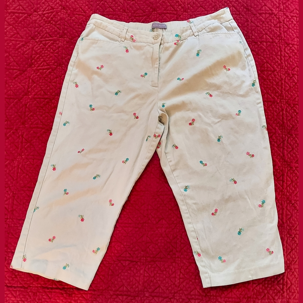 Laura Scott Ditsy Floral Embroidered Cottagecore Grannycore Capri Trousers